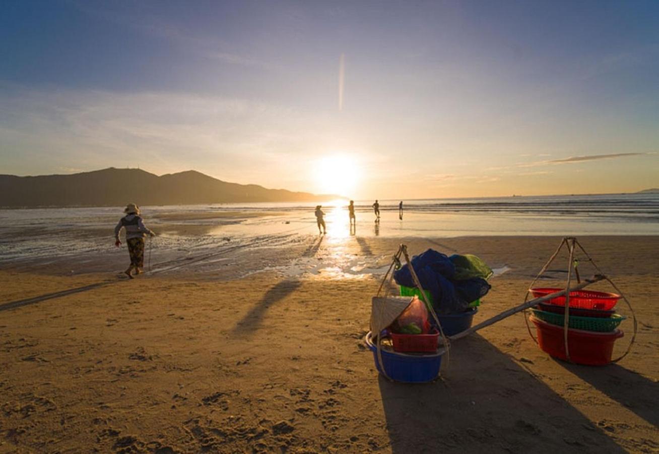 Golden Sun Apartment By New Sky Travel Da Nang Buitenkant foto