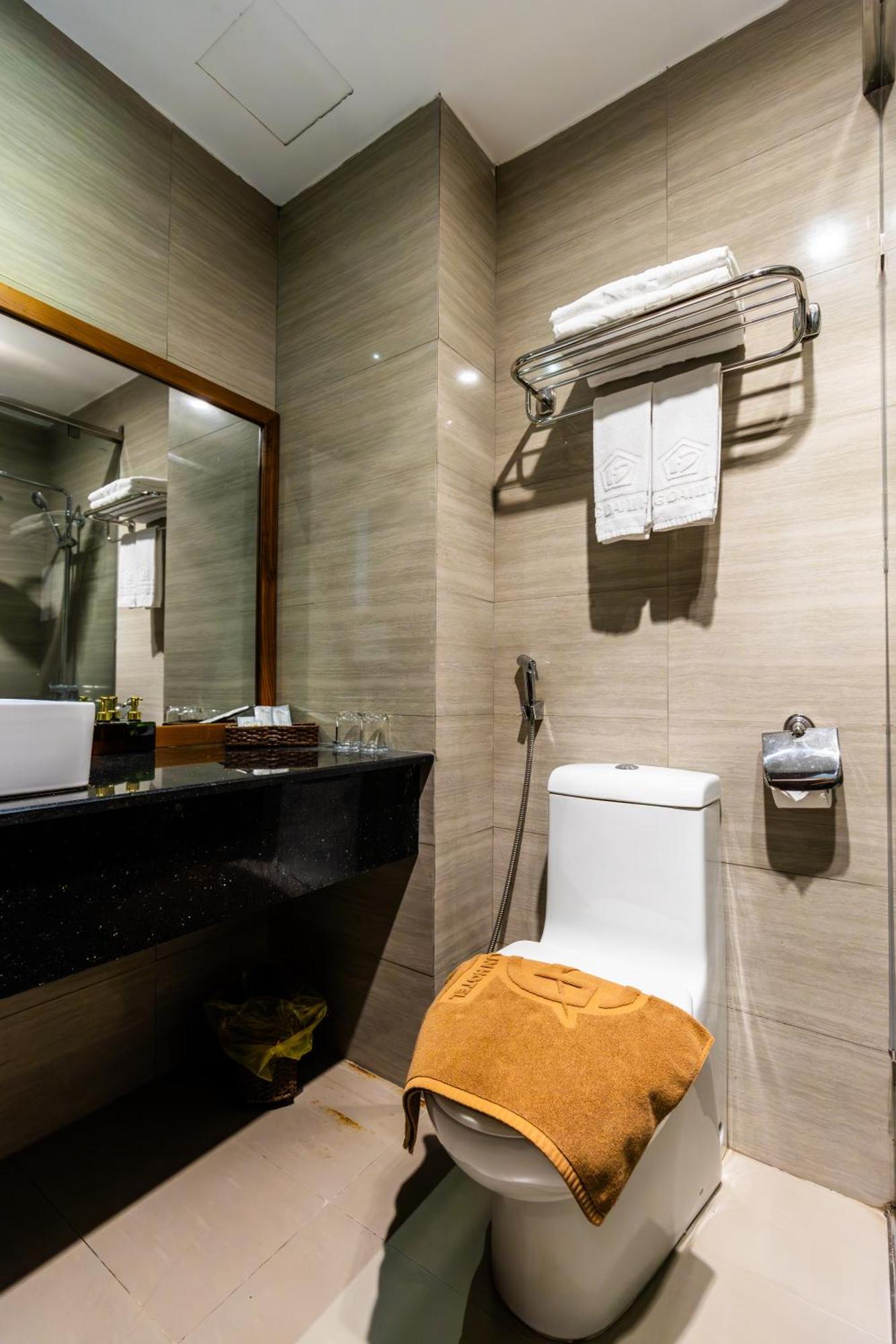 Golden Sun Apartment By New Sky Travel Da Nang Buitenkant foto